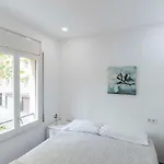 Your Home - Mar Bella Beach Apartment