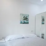 Your Home - Mar Bella Beach Apartment