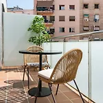 Limehome Barcelona Carrer De Besalu 82