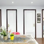 Traveller House 8 Bedroom Apartment