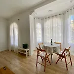 Amazing Central Apartment
