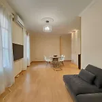 Elegant Apartment Rambla Badal