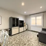 Bebarceloner Eixample Apartments - 3 Bedrooms