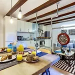 Appartement avec 2 chambre(s) de 55 m² et 1 salle(s) de bains privée(s) à Eixample
