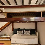 Sunny Studio Appartment In Sants