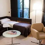 Izaka Apartments D377