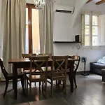 Romantic Apartment In The Center Of Barcelona