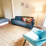 By Plaza Catalunya Rooms
