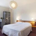 Aparteasy - Bright, Large And Central Apartment In Bcn