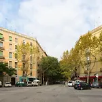 Aparteasy - Bright, Large And Central Apartment In Bcn