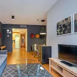 Modern And Bright Apartment In Eixample 5-2
