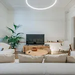 Amazing 5 Bd 5 Bathroom Next To Plaza Catalunya
