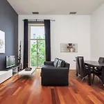 Plaça Catalunya Incredible 3bedroom Duplex with Balcony
