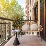 Sagrada Familia- Fantastic Bold Catalan 3 Bedroom Balcony