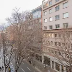 2 Bedroom With Balcony In Eixample 3-2