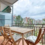 Blueground Les Corts Balcony Furnished Bcn-128