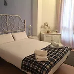 Aparteasy - Balcony, Quiet, Sunny Apartment