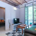 Family Apartment Plaza Espana 2