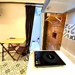 B4 Estudio Nuevo! Cocina Y Bano Privado! A 1 Calle Del Metro