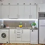 Bbarcelona Sagrada Familia Garden Apartment