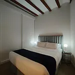 Luxury 2Br&2Washrooms City Center