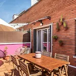 Dreamy Sunsets In A Central Penthouse With Terrace