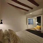 Luxury 2Br&2Washrooms City Center