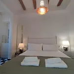Catalan Comfort Near Sagrada Familia