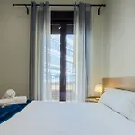 Palau De La Musica Apartments