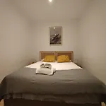 Stylish 2Br Apartment