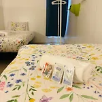 Central And Basic Universitat For Young Hostel
