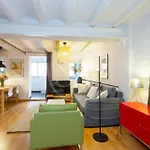 Apartment With Terrace In Gracia
