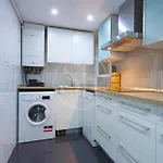 Practico Apartamento Con Terraza En Eixample
