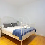 Bonito Apartamento Cerca De La Sagrada Familia