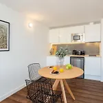 Fantastic Suites Gothic 00