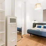 Fridays Flats Spacious 4Br Family Retreat