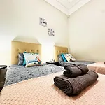 Private Rooms By Plaza Catalunya