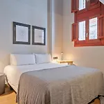 Uma Suites Barceloneta Beach