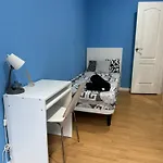 Nice And Comfortable Room For Your Stay In Bcn