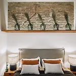 Aroche - 2 Bedrooms In Sant Antoni
