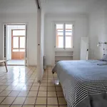 Eg42B - Modernista Apartamento En El Centro De Barcelona