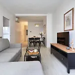 Bbarcelona Modern Eixample Flat