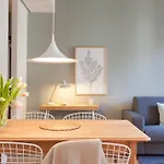 En Casa De Girona 17