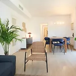 73Cop1034 - Spacious Apartment With Terrace