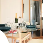 Amazing Sea And Sagrada Familia Views Homey Apartment
