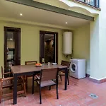 Ab Margarit Apartments
