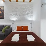 Luxury Born