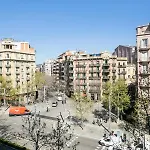31Par1110 - Mediterranean Style Apartment