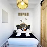 Almodovar Apartment Barcelona