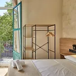 Hostal Parisien